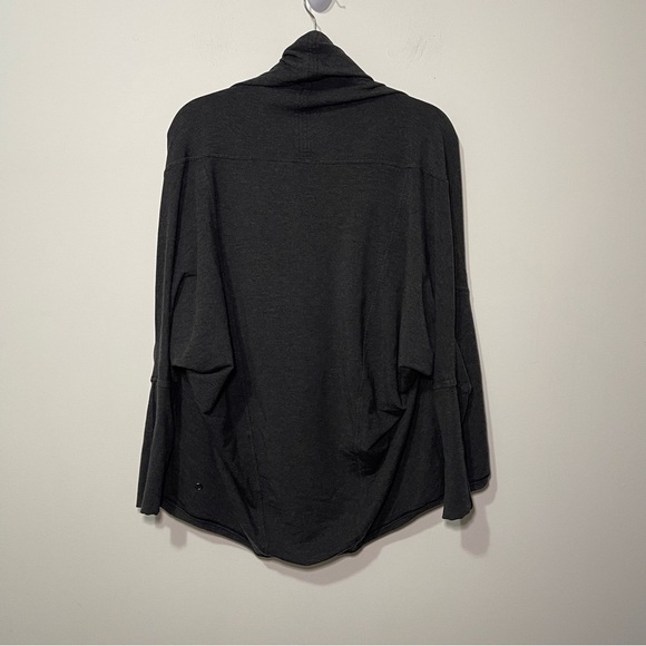 Lululemon women's Heathered Mod Black To & Flow Wrap oversized cardigan in US 2 - Picture 9 of 11
